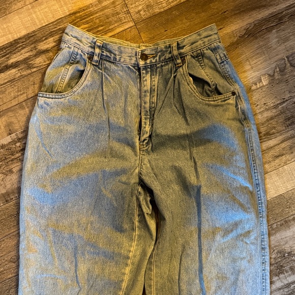 Stylish Light Blue Straight Leg Jeans / DG28 - Picture 2 of 3